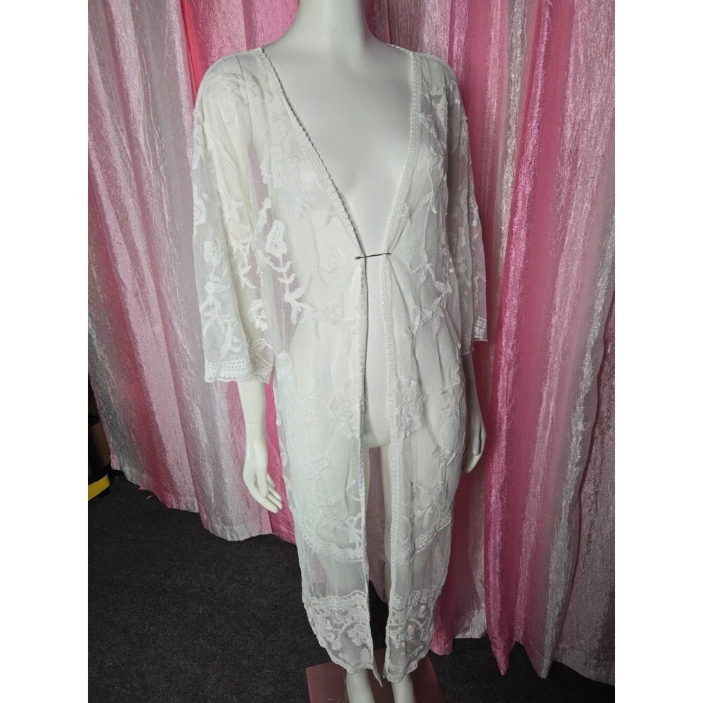 Mi Ami White Floral Lace Open Beach  Kimono Robe Boho Coverup Size Large